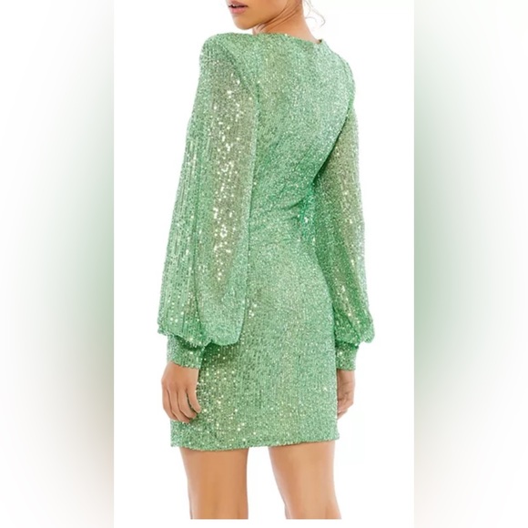 Mac Duggal Sequin Strong Shoulder Mini Dress - Picture 5 of 7